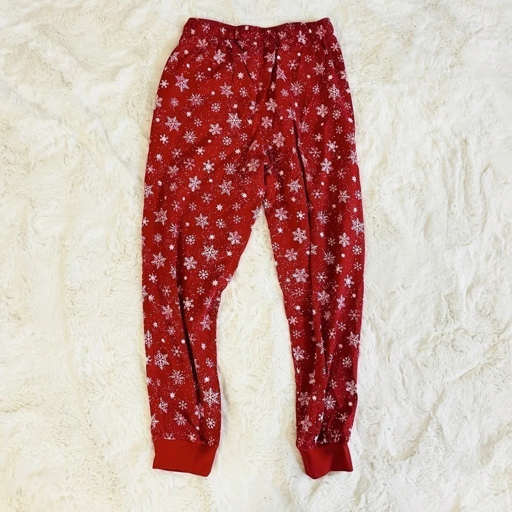 Macy’s Family PJ’s Matching Men's Merry Snowflake Red Christmas Holiday Pajamas
